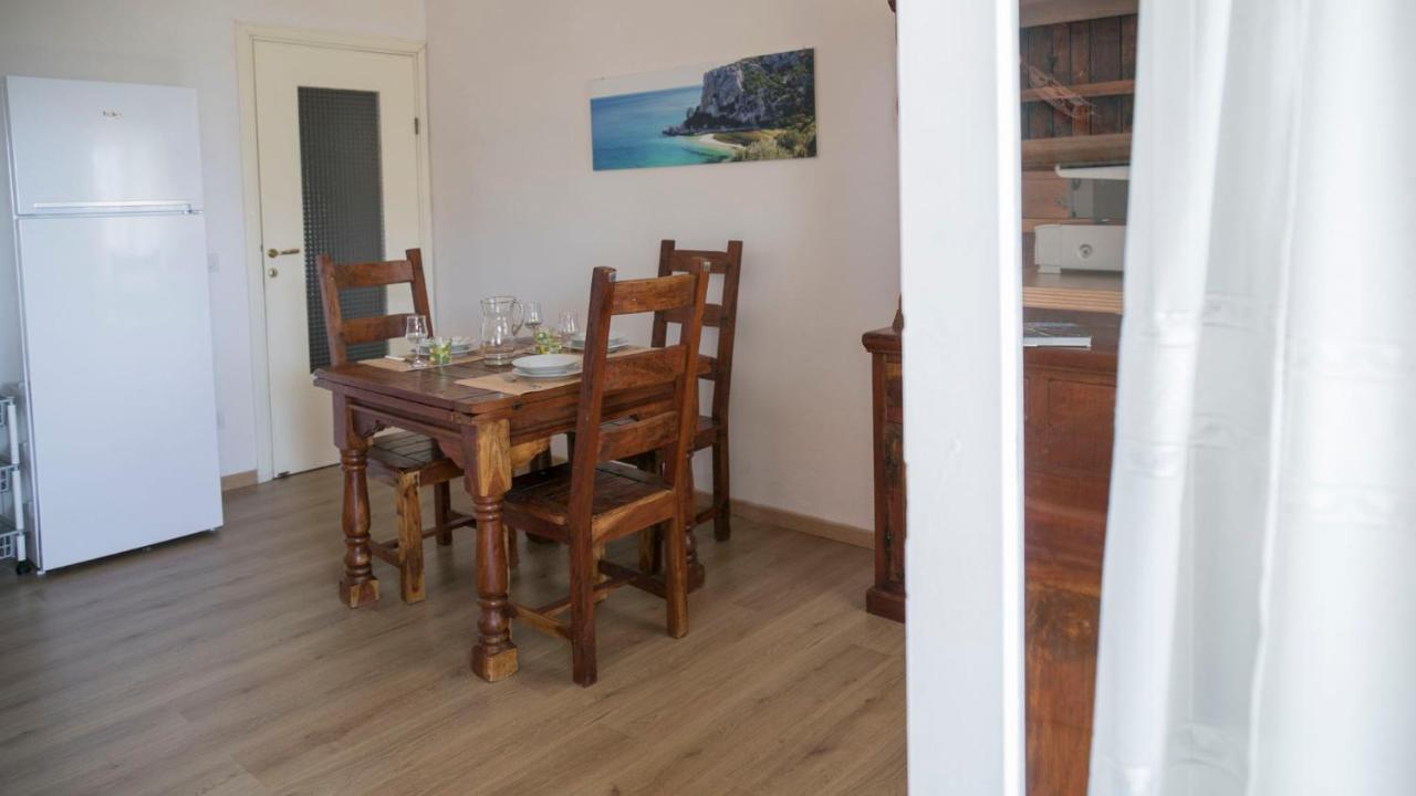 Appartamenti Taloro Ab Iun Q3273 Cala Gonone Luaran gambar