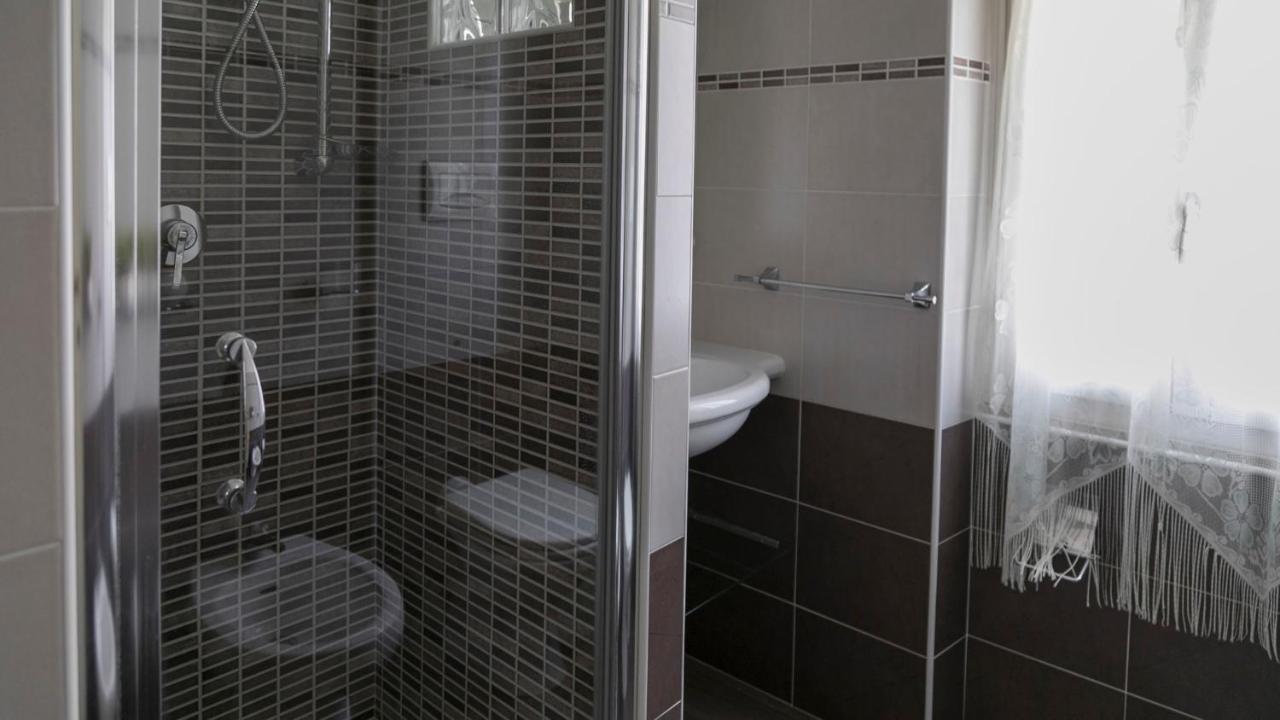 Appartamenti Taloro Ab Iun Q3273 Cala Gonone Luaran gambar