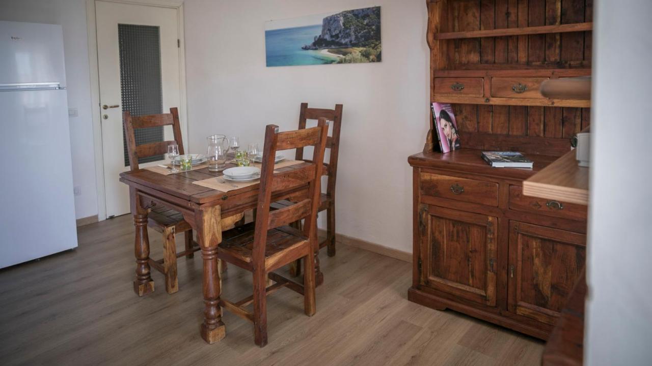 Appartamenti Taloro Ab Iun Q3273 Cala Gonone Luaran gambar
