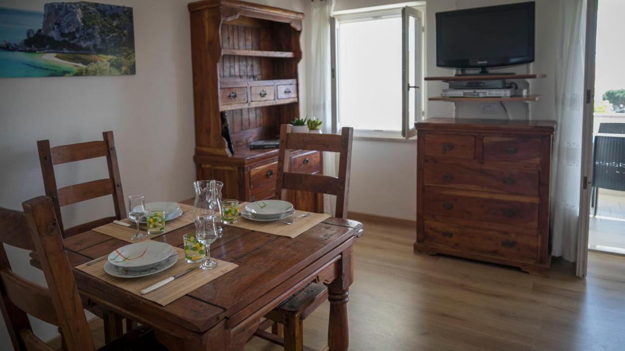 Appartamenti Taloro Ab Iun Q3273 Cala Gonone Luaran gambar